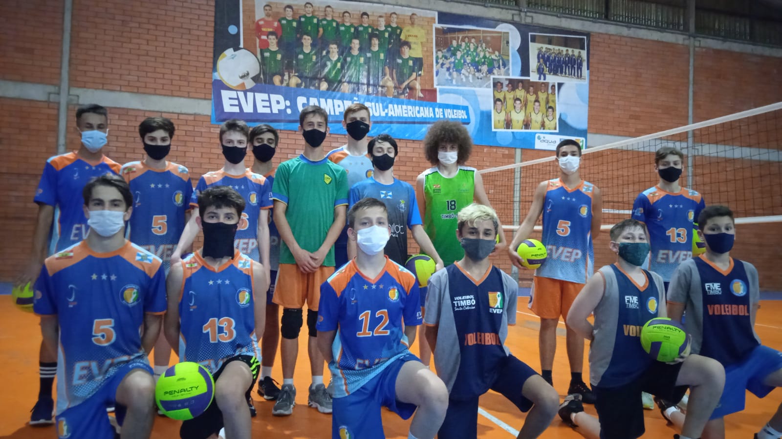 Seleção Feminina de vôlei é convocada para Sul-Americano com 5